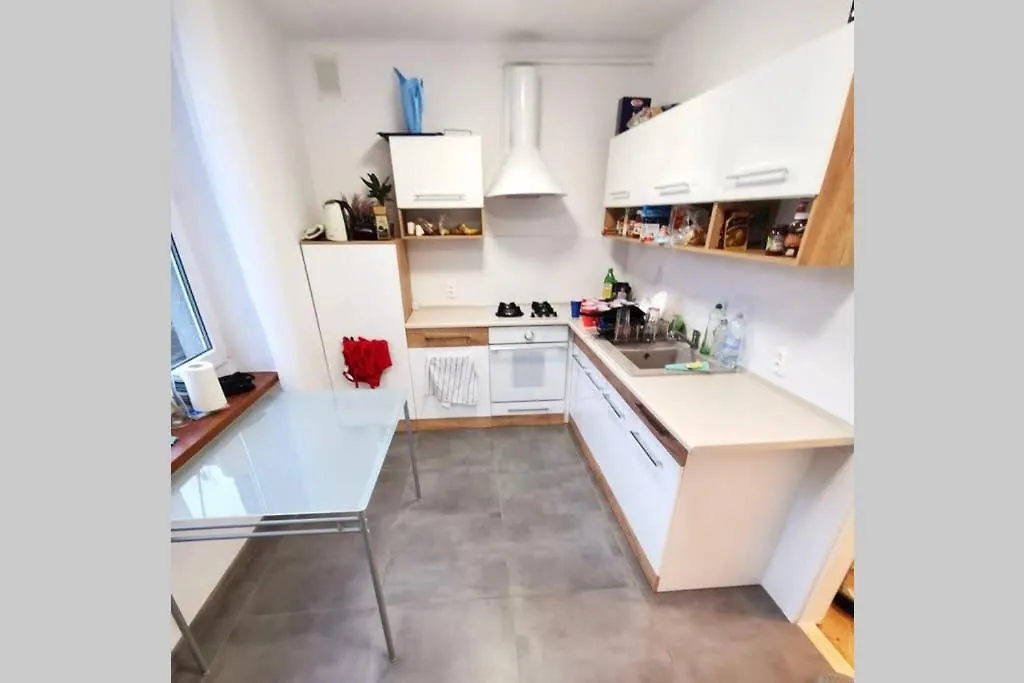 Apartment Sunshine Parkside Hideaway - 3 Bedroom - By Upstairs Krakow